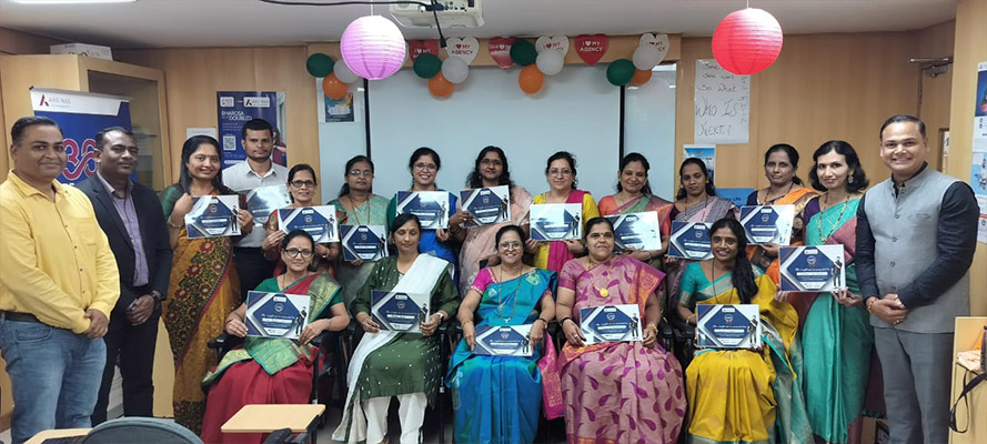 Axis Max Life Insurance felicitates teachers at KLESIS