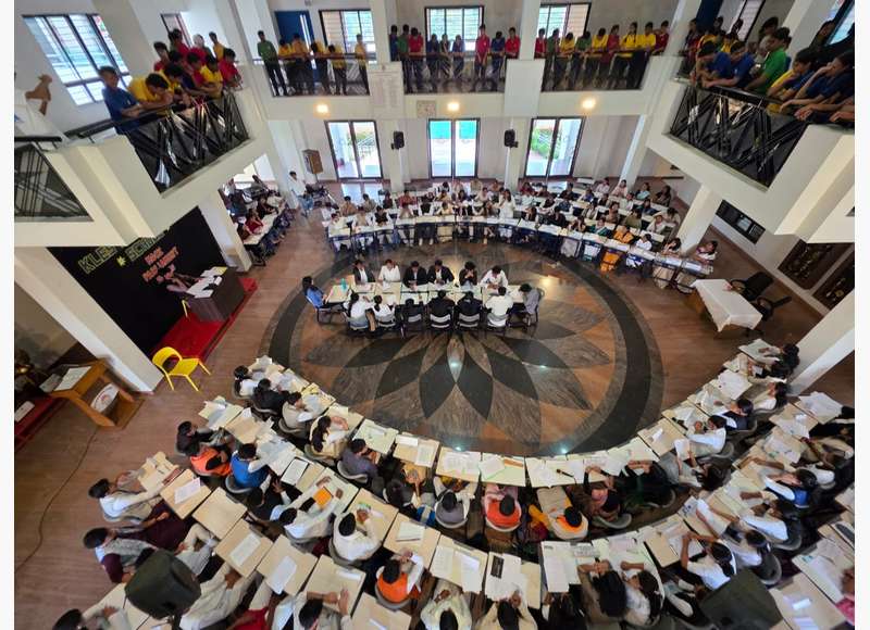 Confident Communicators!