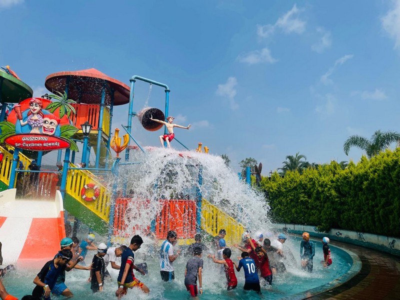 Yashneesh Fun World Water Park