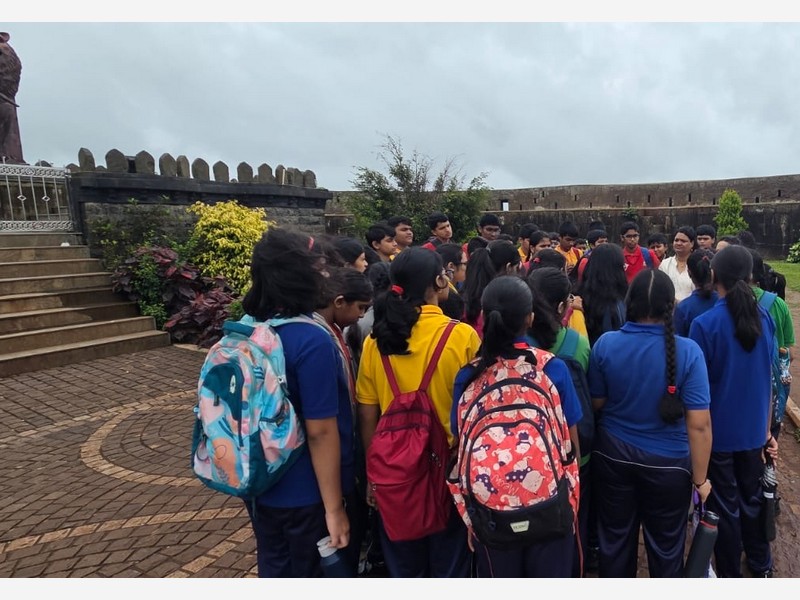 PASCH Students Explore Rajhansgad!